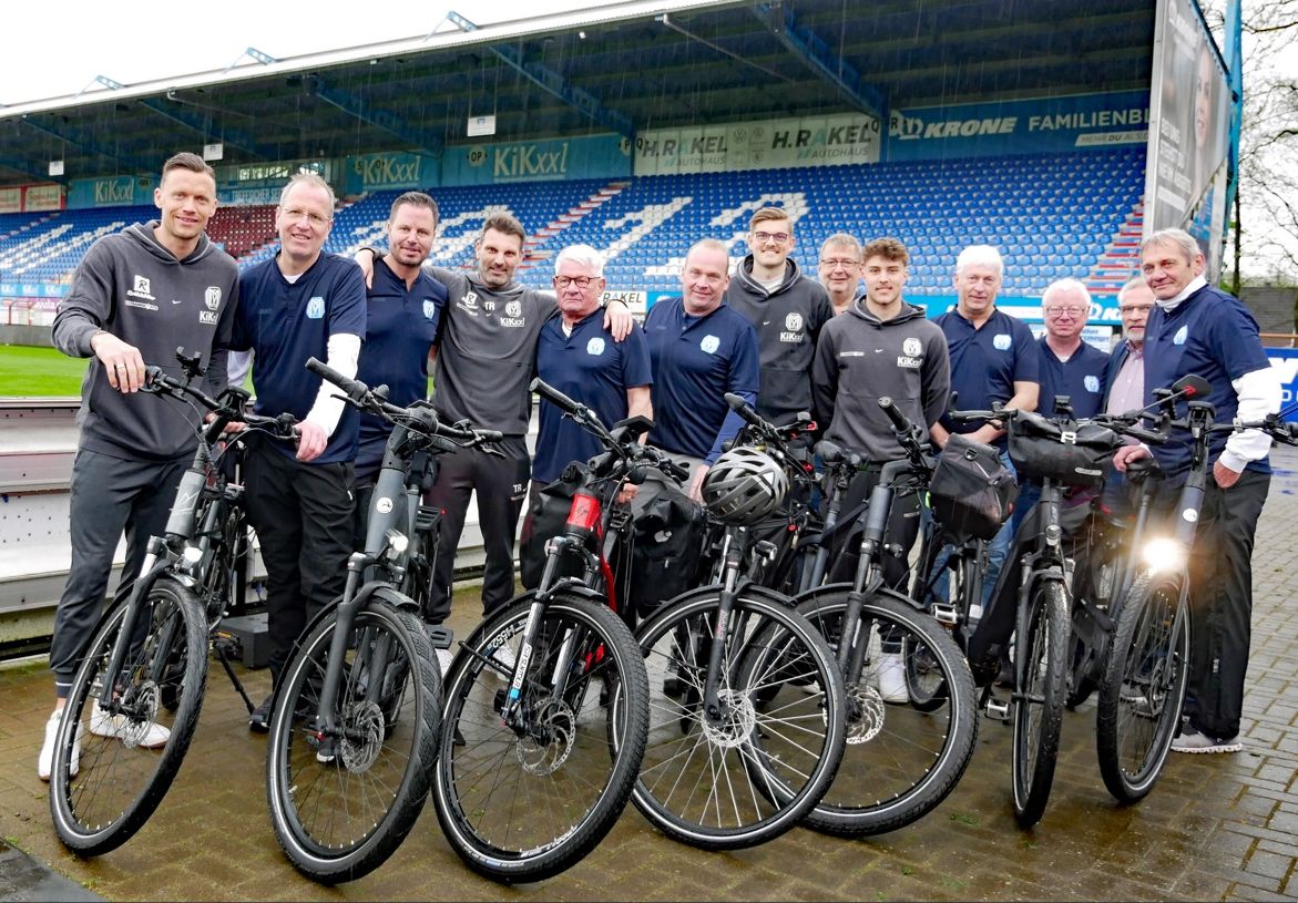 FÜR DEN GUTEN ZWECK: AUSWÄRTS AUF DEM FAHRRAD