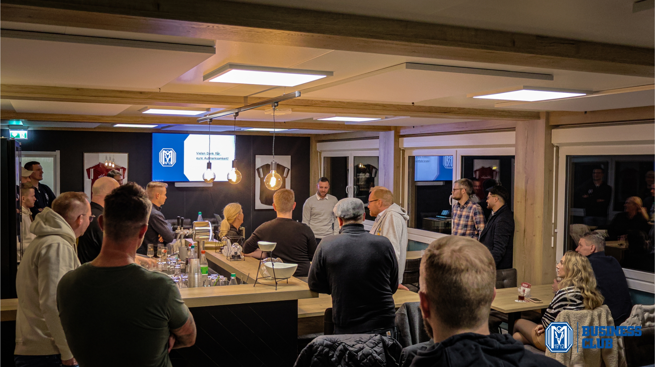 xr:d:DAF-RuWJJk0:2,j:1109431726527234201,t:24030114