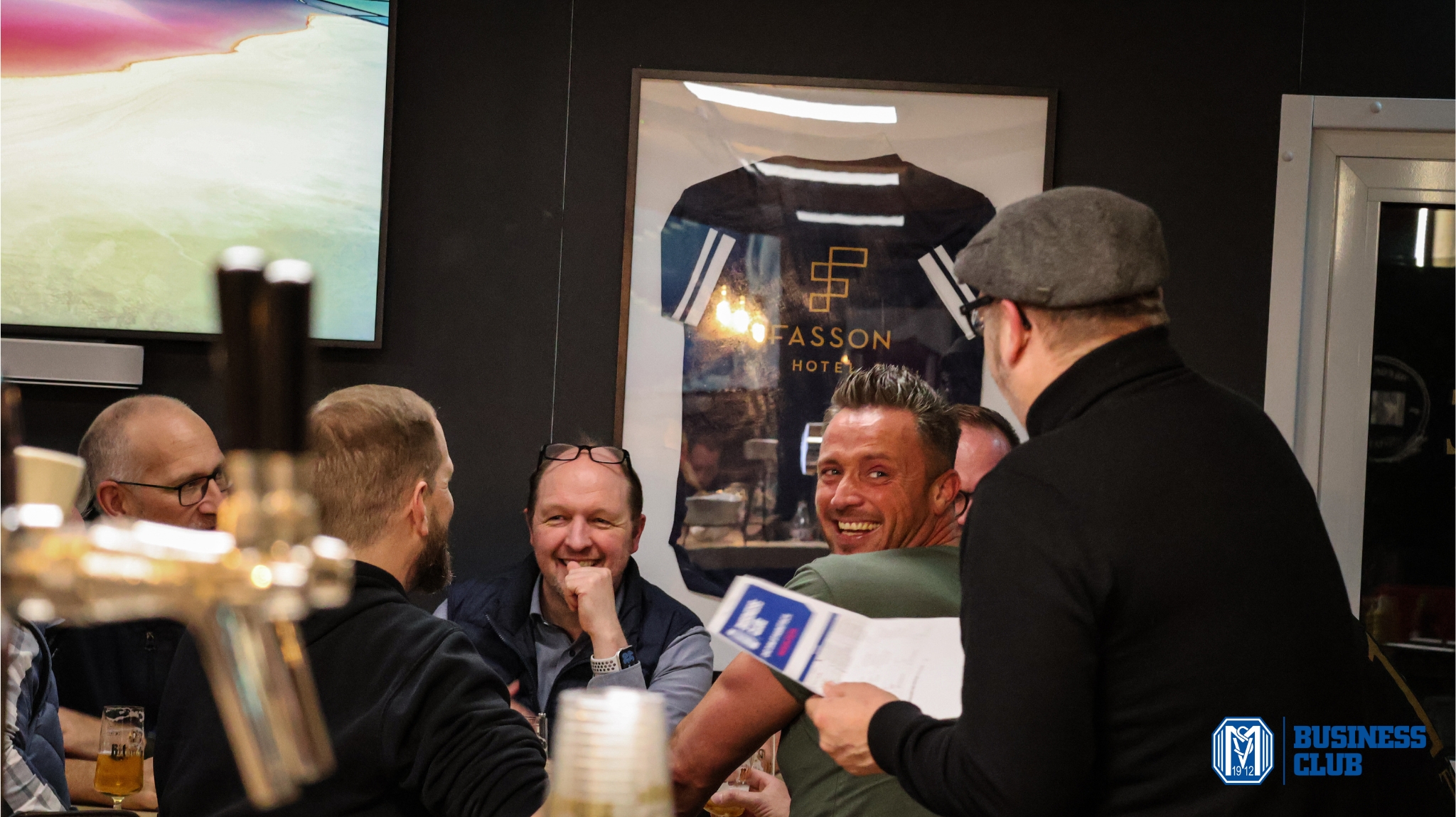 STAMMTISCH IM VIP-TOWER